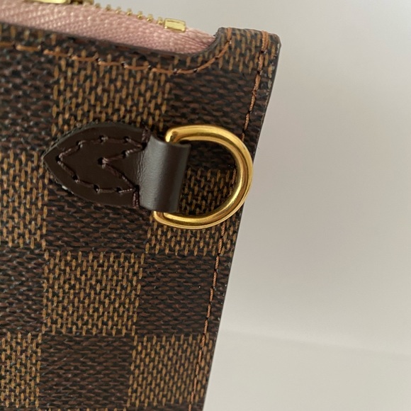 Louis Vuitton Neverfull Pochette MM - Picture 3 of 8